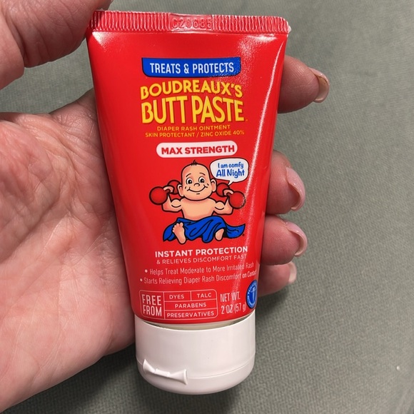 BABY TOOLS: SAFETY NAIL CLIPPER, BABY BUM PADDLE, NASAL ASPIRATOR & BUTT PASTE - Picture 7 of 8